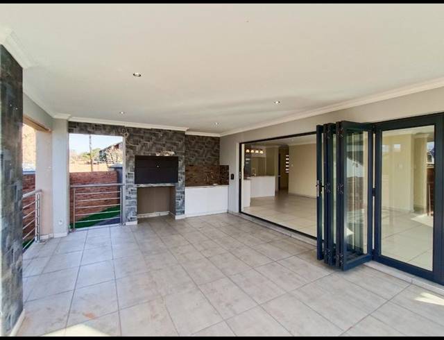 3 BEDROOM HOUSE FOR SALE IN OLYMPUS AH